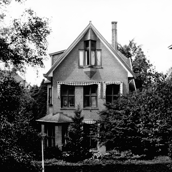 1978 Rozenburglaan zwart-wit